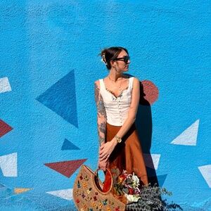 Meet your Posher, Angela